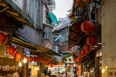 Jiufen kioskları ve dar alleyway sokaklar boyunca kulübeleri. Jiufen, Tayvan alınan. 22nd Ekim 2018