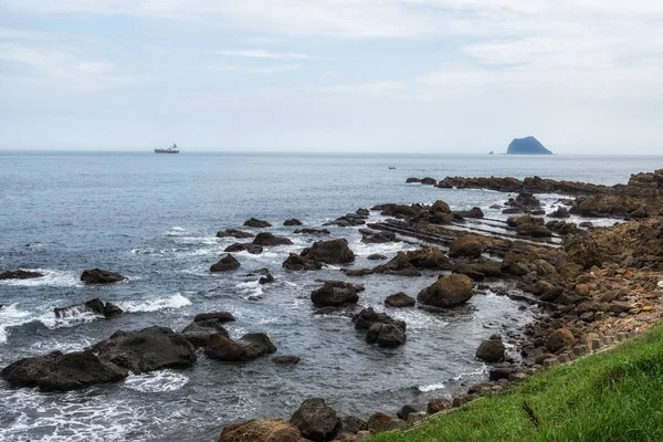 Yehliu Coastal Scenery Waves Hitting Sedimentary Rocks Coast Taken New — Stock Photo, Image