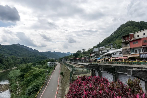 Ruas Velhas Shifen Visão Ferroviária Com Montanhas Fundo Tomado Shifen — Fotografia de Stock