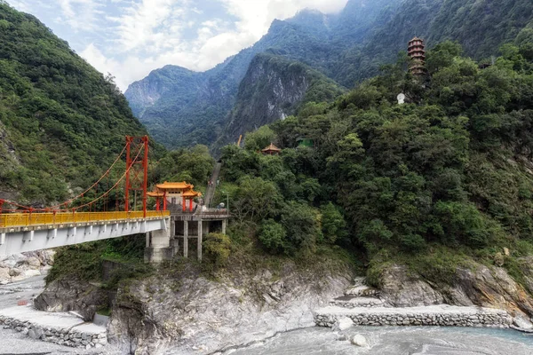 Taroko Tianxiang Área Cênica Com Pagode Ponte Pudu Localizado Parque — Fotografia de Stock