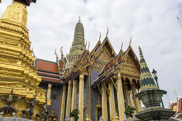 Temple Emerald Buddha Viewed Famous Royal Chapel Located Bangkok Grand — Stock Photo, Image