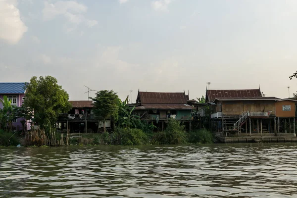 Chao Phraya Houses Boats Riverside Sunset Hours Taken Boat Ride — Stock Photo, Image