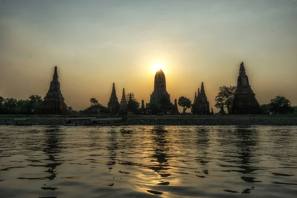 Vista Wat Chaiwatthanaram Tomada Durante Las Horas Puesta Del Sol —  Fotos de Stock