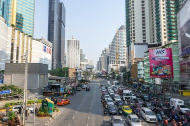 Sukhumvit Terminal 21 görünümünü Asok Bts tren istasyonuna yakın. Bangkok, Tayland alınır. Ocak ayı 17th 2019.