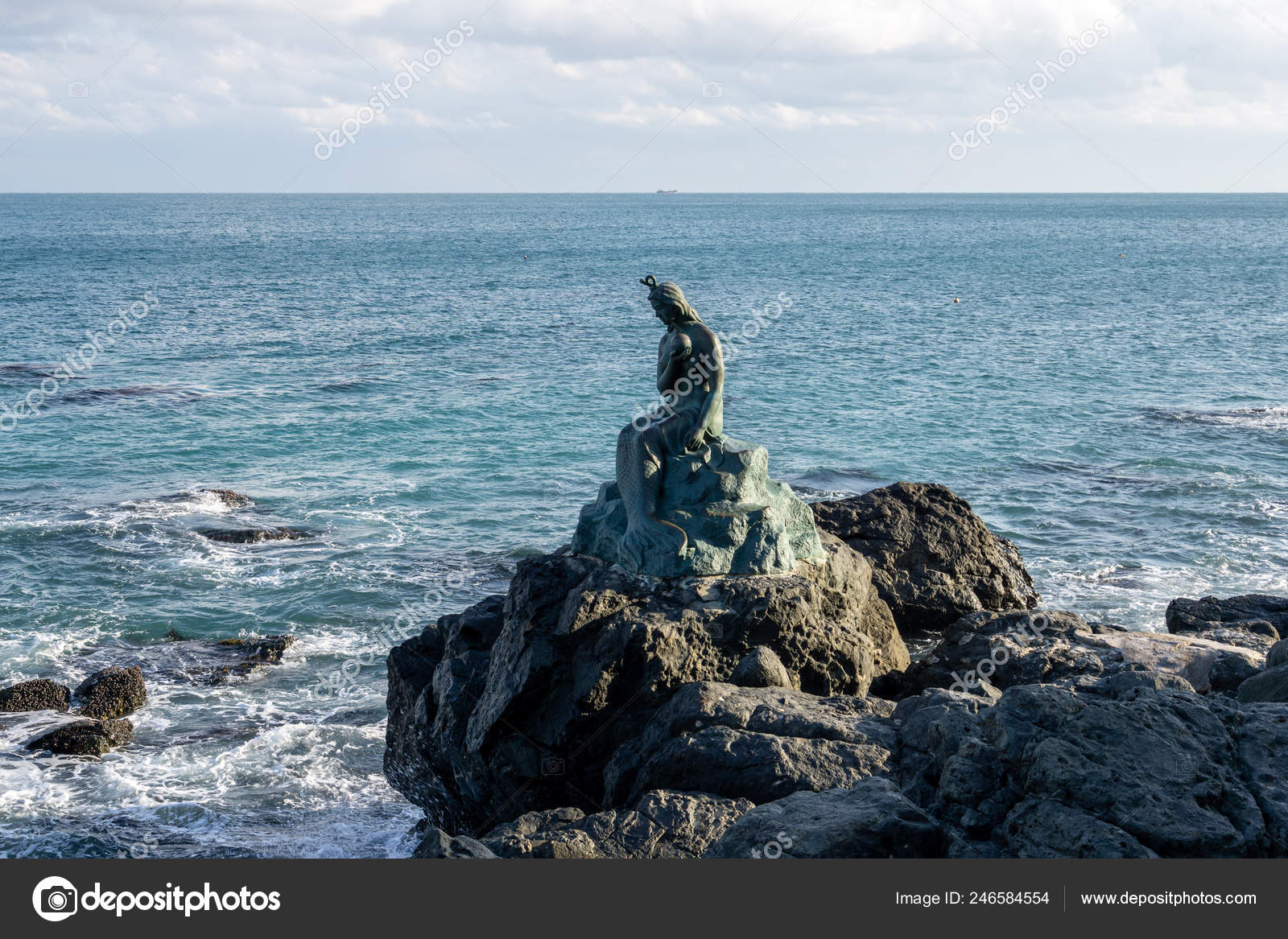 Haeundae Beach Mermaid Statue Haeundae Dongbaekseom Island