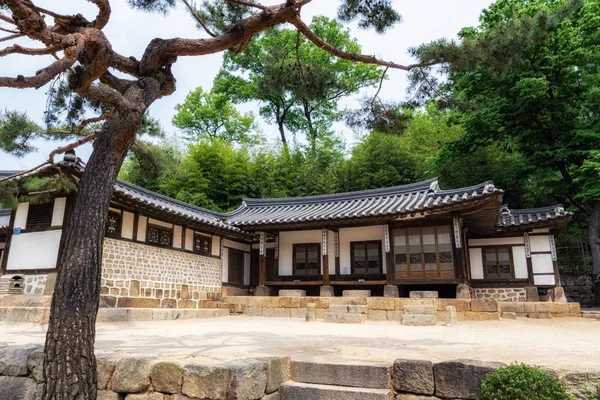 チャンニョンギョン先祖神社 — ストック写真