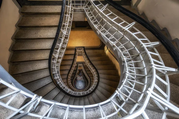 A escada da lâmpada — Fotografia de Stock
