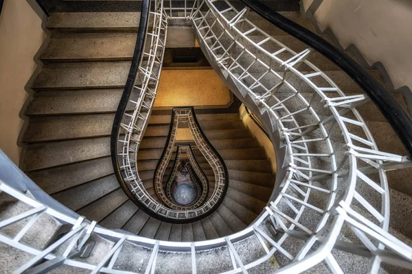 A escada da lâmpada — Fotografia de Stock