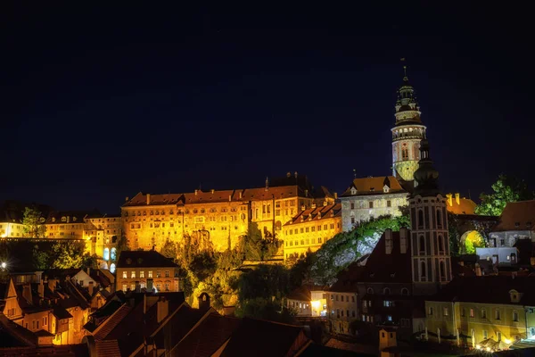 Cesky krumlov castle at night — Stock Photo, Image