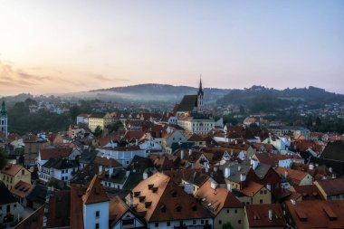 cesky krumlov gündoğumu aziz vitus kilise
