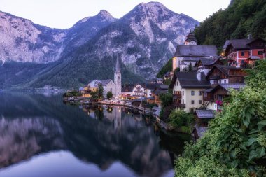 Hallstatt köy göl manzarası