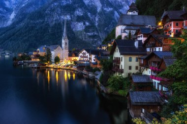 Hallstatt köy göl manzarası
