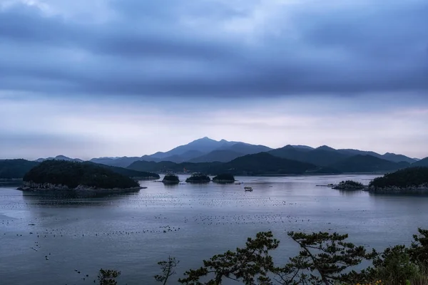 Luz Pôr Sol Escurecendo Sobre Costa Ilha Jindo Tomado Logo — Fotografia de Stock