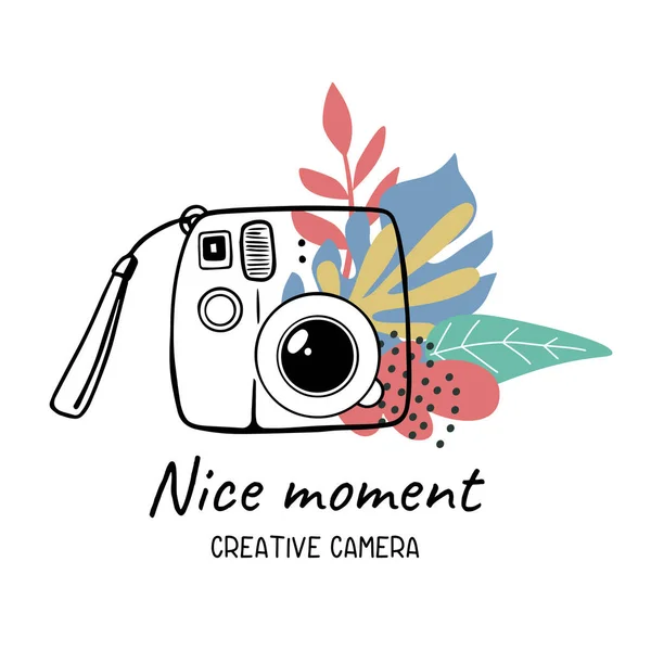Beyaz arkaplanda çiçek ve metin ile fotoğraf makinesinin vektör illüstrasyonu. Web, site, poster, pankart, çıkartma, çıkartma için anlık fotoğraf makinesinin düz çizgi sanat tasarımı