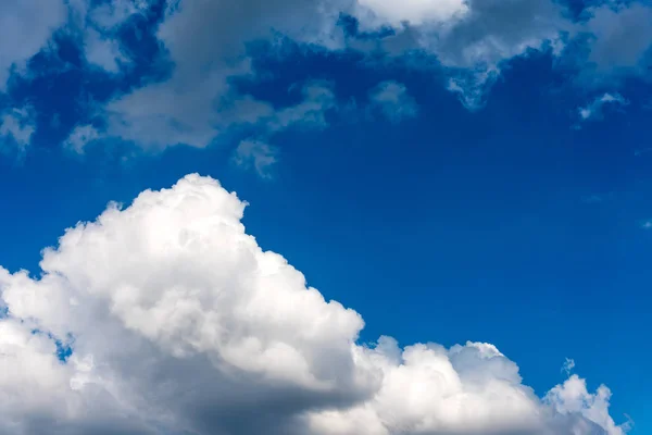 Imaginea Cerului Albastru Norului Alb Timpul Zilei Pentru Utilizarea Fundalului — Fotografie, imagine de stoc