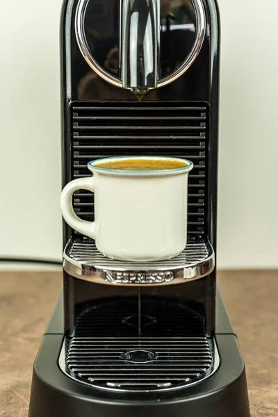 Bayonne France 2020 Coffee Espresso Preparing Nespresso Coffee Machine Closeup — Stock Photo, Image