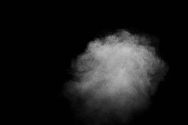 抽象的白色蒸汽 黑色背景上的云彩形式的烟雾 复制空间 — 图库照片