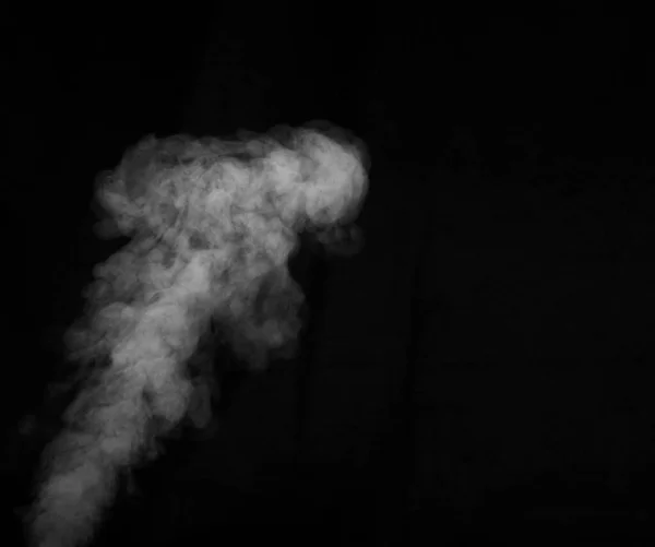 黑色背景上的烟雾碎片图片覆盖的抽象背景 设计元素 — 图库照片