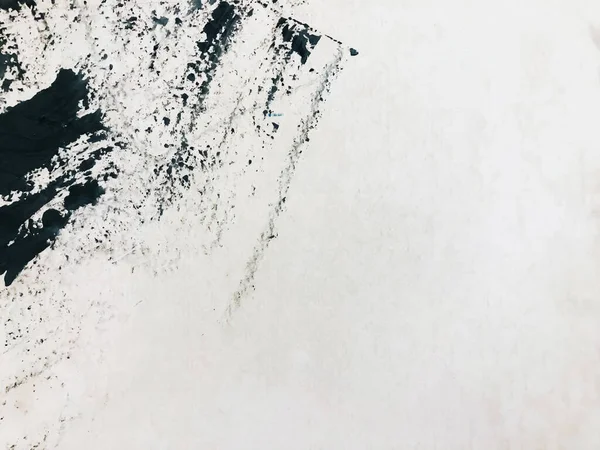 Fırça darbeleri, soyut grafiti arkaplanı, beyaz kağıda siyah akrilik boya dokusu. Dağınık çamur sanatı. Makro sprey boya. El yapımı grunge fon, Grungy Doku yüksek çözünürlüklü arka plan, cesur grunge arka plan