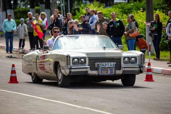 Minsk Vitryssland 2016 Oldtimer Rally Cadillac Eldorado Coupe 1971 1978 — Stockfoto