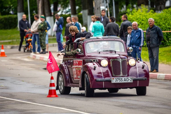 Minsk Bielorrússia 2016 Oldtimer Rally Carro Soviético Pós Guerra Baseado — Fotografia de Stock