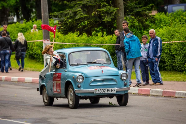 Мінськ Білорусь 2016 Статистично Виставка Конкуренція Вінтажних Автомобілів Радянська Машина — стокове фото