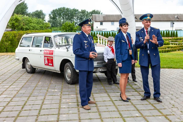 Minsk Biélorussie 2016 Autrefois Parade Compétition Véhicules Vintage Volga Automobile — Photo