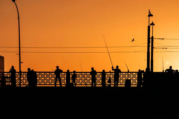 Puesta Sol Puente Estambul Pescadores Puente Galata Estambul Turquía Puente — Foto de Stock