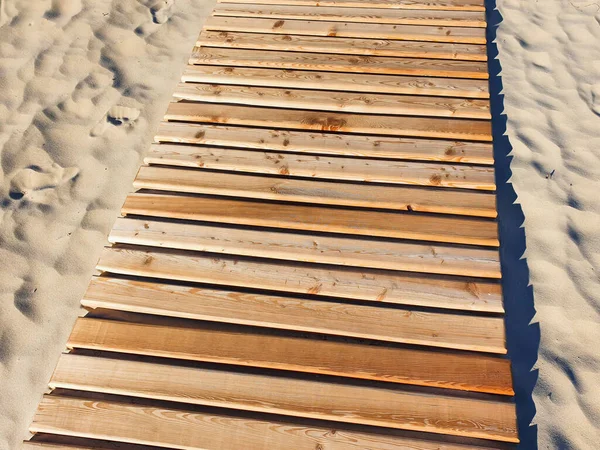 Drewniany Chodnik Piaszczystej Plaży — Zdjęcie stockowe