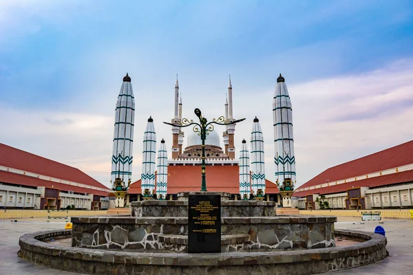 Semarang Indonésie Circa Listopad 2019 Vnější Strana Velké Mešity Střední — Stock fotografie