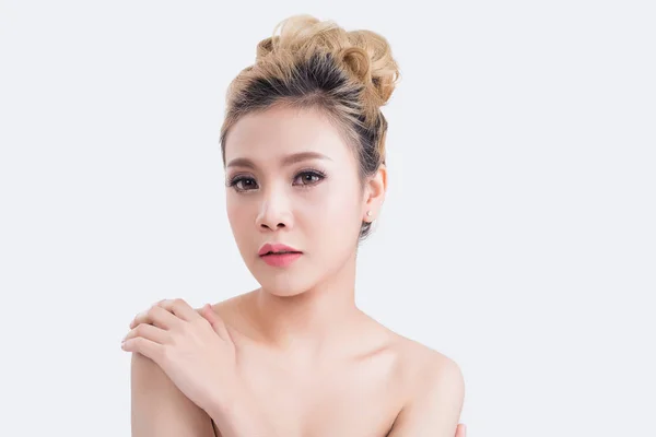 Krásná Asijská Žena Izolovaných Bílém Pozadí Asijská Kráska Koncept — Stock fotografie