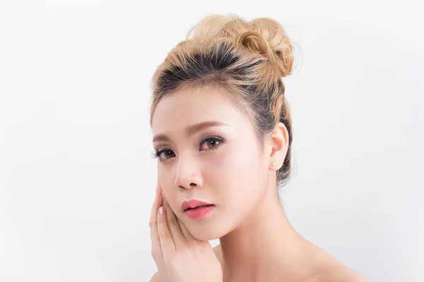 Schön Asiatische Frau Isoliert Auf Weißem Hintergrund Asiatische Schönheit Konzept — Stockfoto