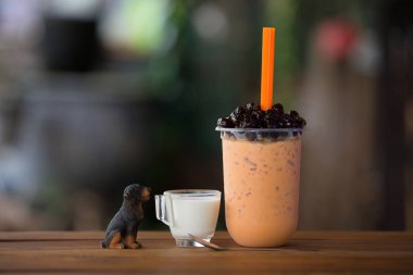 Paket cambuz kabarcık süt çayı.