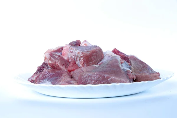Carne Fresca Teca Cruda Res Rodajas Fondo Blanco —  Fotos de Stock