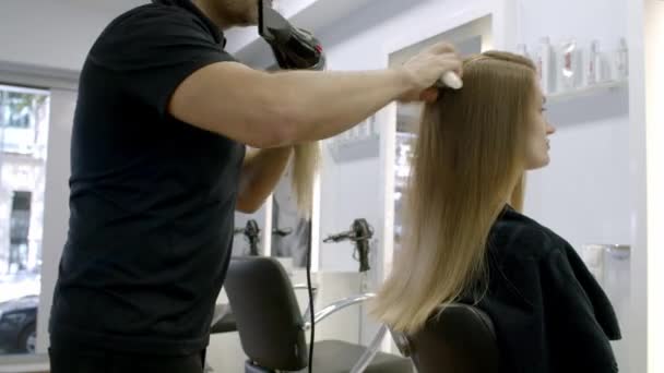 Friseur Stil Haare Für Kunden — Stockvideo