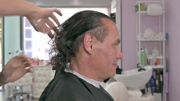 Fixação Cabelo Cabeleireiro — Vídeo de Stock