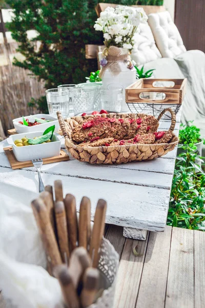 Healthy Homemade Strawberries Biscuits Oat Flakes Laid White Garden Rustic — Stock Photo, Image