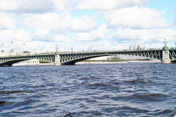 Stor Bro Över Floden Neva — Stockfoto