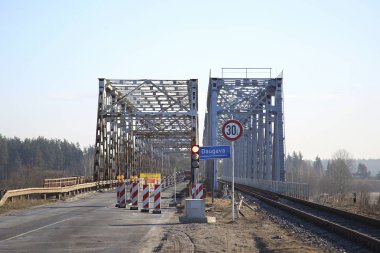 Köprü inşaatı işi