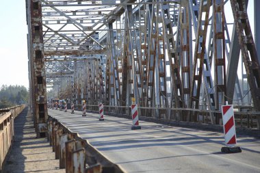 Köprü inşaatı işi