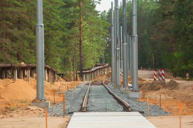 Yeni tramvay pisti inşaatı. Demiryolu kurulumu