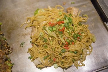 Kızarmış erişte, Asya yemeği.