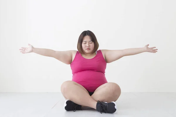 Young Fat Asian Woman Arms Open Her Eyes Closed — Stock Photo, Image