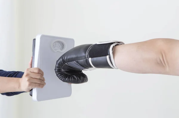 Young Fat Asian Man Wearing Boxing Gloves Punching Weight Scale — Stock Photo, Image