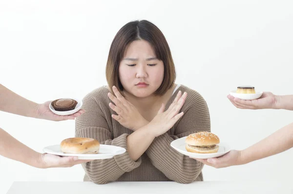 Jovem Gordura Mulher Asiática Braços Cruzados Dizendo Não Comida — Fotografia de Stock