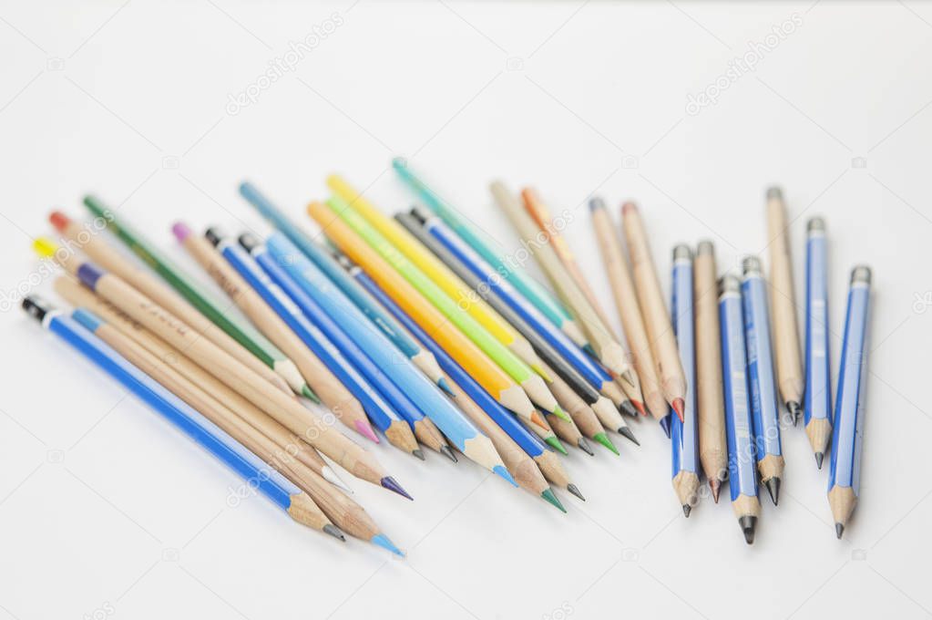 Colored Pencils , Art and Craft Equipment