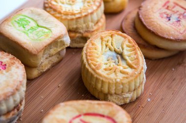 Lezzetli Çin lotus tohum mooncakes yapıştırın