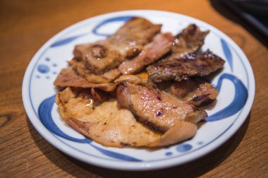 aromatik Barbekü arka plan üzerinde kapalı