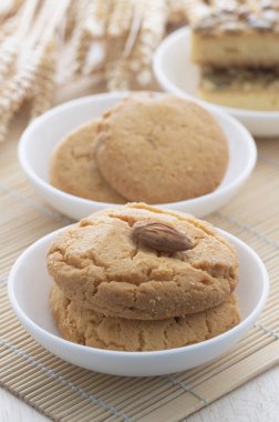 Arka planda, badem çerezler yakın çekim 