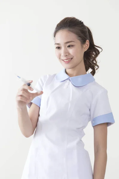 Young Nurse Holding Syringe Smiling Looking — Stock Photo, Image